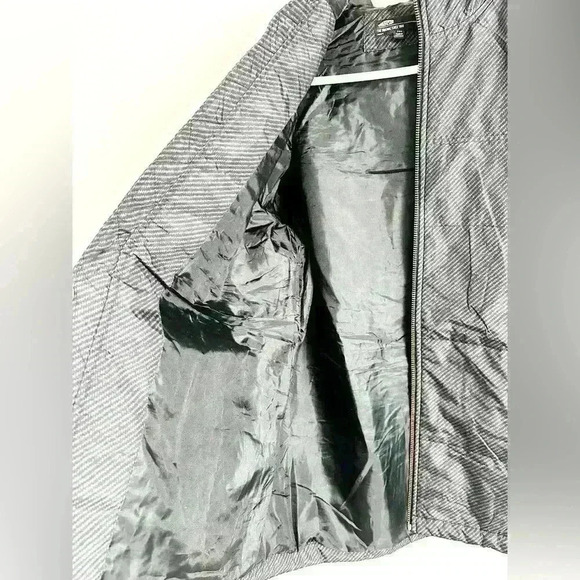 Vans Off The Wall Men’s Lite Jacket Size Medium - Picture 4 of 9